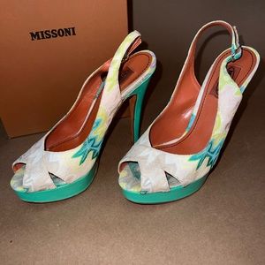 MISSONI Raschel Fog Verde platform heels.